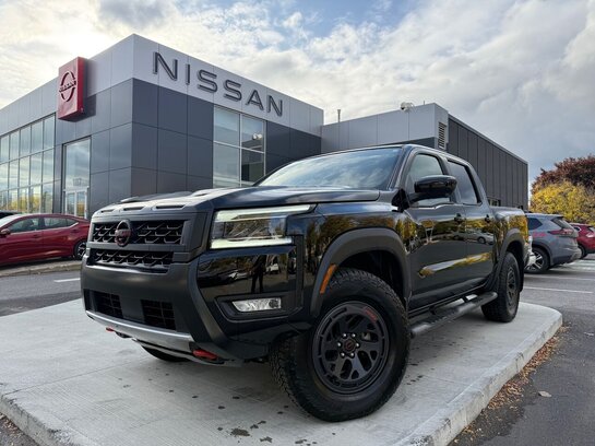 2025 Nissan Frontier 2025 Black